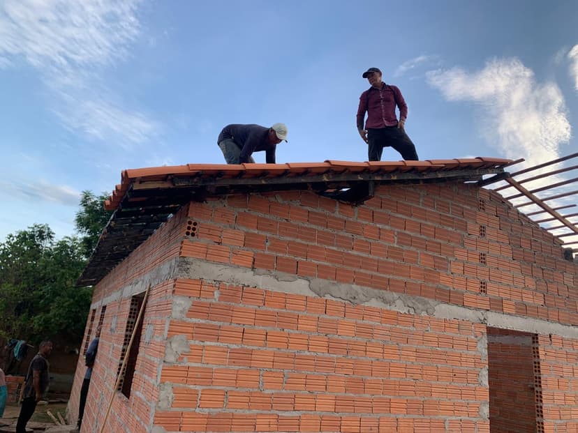 Projeto de construção - Terminando o telhado